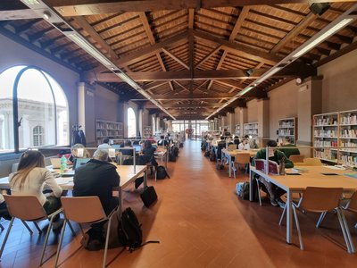 오블라테 도서관 (비블리오테카 델레 오블라테)